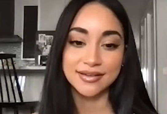 bachelor-in-paradise-star-victoria-fuller-denies-cheating-on-ex-fianc-johnny-dephillipo