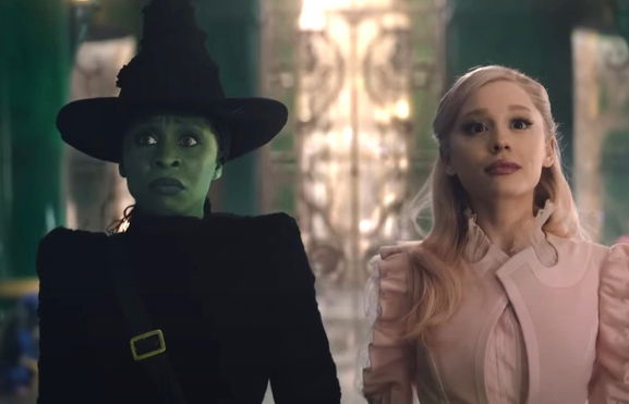Cynthia Erivo (Elphaba) and Ariana Grande (Glinda) in Wicked