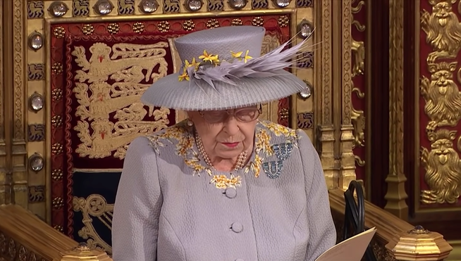 queen-elizabeth-revelation-prince-charles-mom-has-an-unusual-eating-habit-unlikely-for-an-aristocrat-monarch-continues-covid-19-battle-cancels-virtual-meetings-again