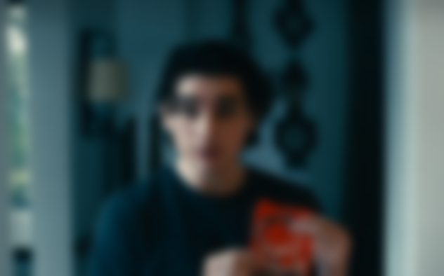 What bug bit Archie in Leave the World Behind: Charlie Evans as Archie Sandford