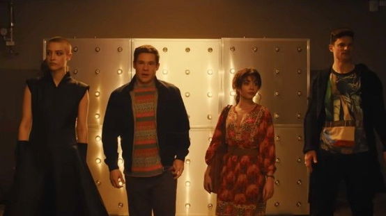 Lera Abova as DJ Das Boot, Adam DeVine as Bumper Allen, Sarah Hyland as Heidi, Flula Borg as Pieter Krämer in Pitch Perfect: Bumper in Berlin