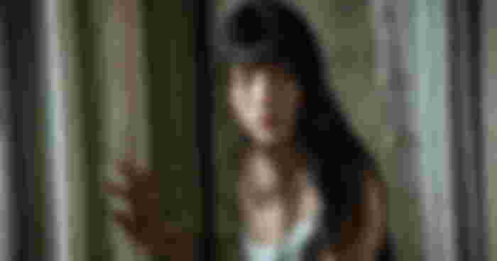 Bae Suzy as Lee Doo-na in Doona!