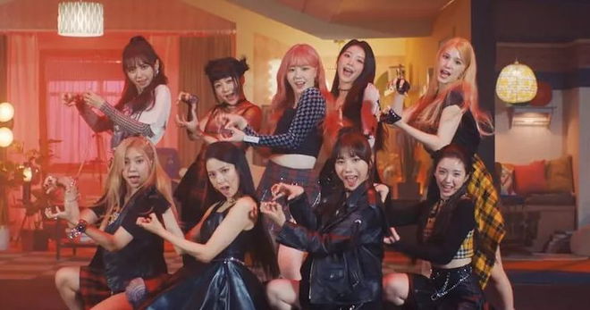 kep1er-completes-debut-checklist-by-unveiling-official-fandom-name-colors