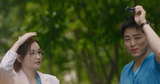 Hospital Playlist Season 2 Episode 11 Release Date, Spoilers & Predictions: Song Hwa, Ik Jun To Finally Become A Couple? Min Ha, Seok Hyeong Go On A Date