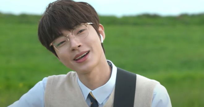 hwang-in-youp-talks-about-benefit-of-debuting-in-his-late-20s