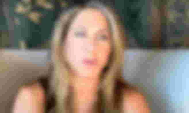 jennifer-aniston-brad-pitt-found-love-at-the-same-time-friends-star-allegedly-dating-jon-hamm-while-her-ex-husband-is-linked-to-emily-ratajkowski