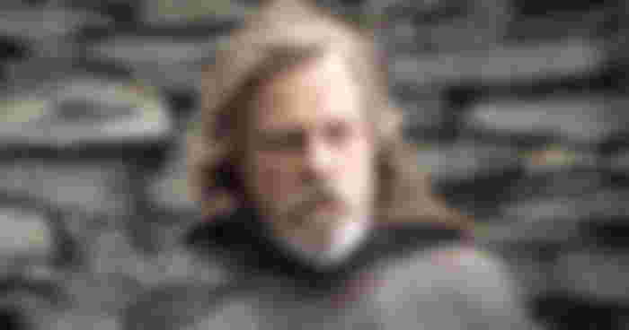 Image from Star Wars Actor Mark Hamill Pokes Fun at Vice Presidential Candidate Mike Pence and His Fly