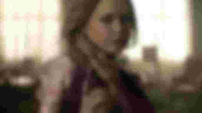 Eve Austin as Gemma in You Season 4 Part 1