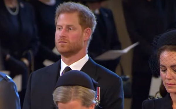 prince-harry-helped-queen-elizabeth-record-hilarious-voicemail-message-after-she-got-her-first-mobile-phone-duke-of-sussexs-humor-was-reportedly-aligned-with-his-grandmother