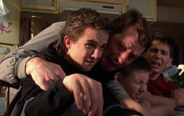 malcolm-in-the-middle-reboot-frankie-muniz-reveals-bryan-cranston-is-working-on-possible-revival-script