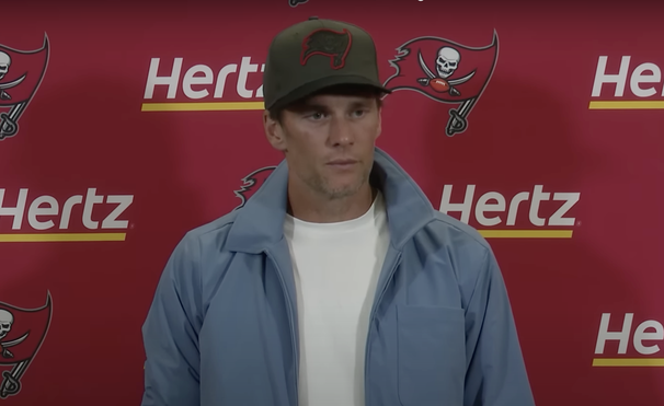 nfl-star-tom-brady-marriage-officially-over-gisele-bundchen-reportedly-giving-every-indication-she-doesnt-want-to-be-in-the-relationship-anymore