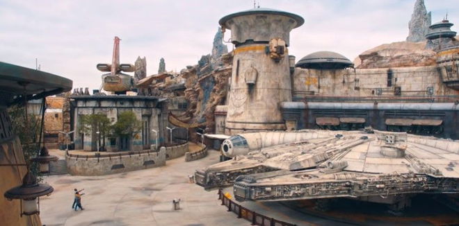 Star Wars Costumes Reportedly Banned From Disneyland's Galaxy's Edge