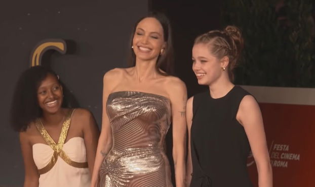 shiloh-jolie-pitt-shock-angelina-jolies-daughter-urged-her-to-meet-brad-pitt-exes-talked-about-their-childrens-holiday-plans
