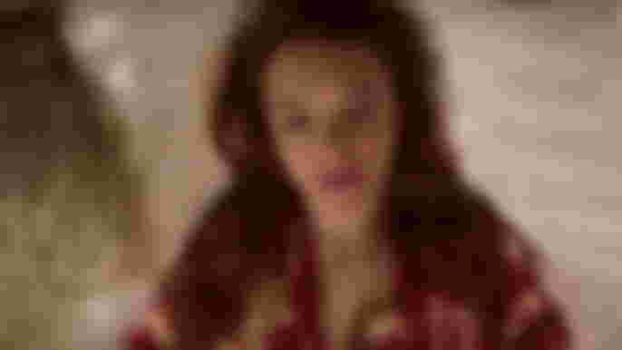 Lindsay Lohan as Sierra in Falling for Christmas