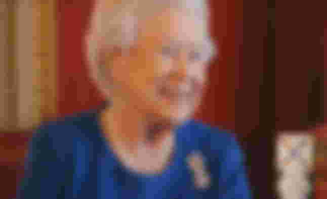 queen-elizabeth-heartbreak-monarch-privately-expressed-shes-struggling-after-prince-philips-death-doesnt-want-royals-to-enter-husbands-room-in-sandringham