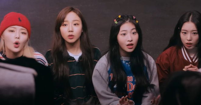 fifty-fifty-makes-history-by-becoming-1st-k-pop-girl-group-to-enter-british-official-singles-chart-top-10