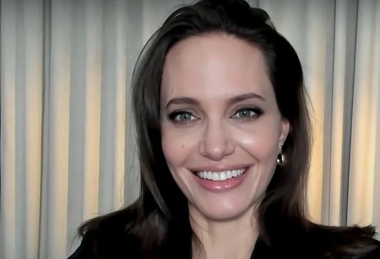 angelina-jolie-proudly-announced-that-her-daughter-zahara-will-be-attending-spelman-college-this-school-year