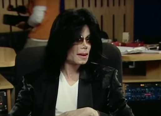 michael-jacksons-sister-latoyas-ex-boyfriend-accused-of-stealing-his-computers-pajamas-pills-jeffre-phillips-reportedly-claims-singers-mom-asked-him-to-keep-the-items