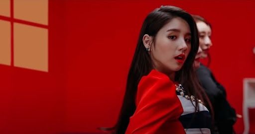 loona-member-heejin-and-woo-jin-young-are-not-dating
