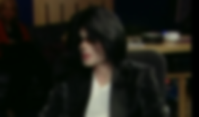 michael-jacksons-sister-latoyas-ex-boyfriend-accused-of-stealing-his-computers-pajamas-pills-jeffre-phillips-reportedly-claims-singers-mom-asked-him-to-keep-the-items