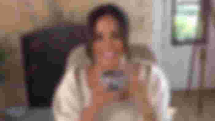 meghan-markle-ignores-text-messages-emails-from-friends-to-ensure-there-wouldnt-be-any-leaks-about-queen-elizabeths-death-prince-harrys-wife-allegedly-saving-it-for-her-podcast