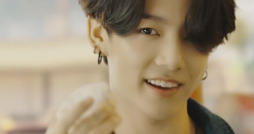 bts-makeup-2022-jungkooks-obsession-with-cosmetics-explained