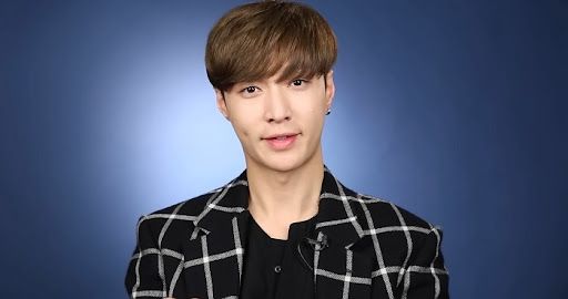exo-lay-zhang-diet-2022-does-he-follows-a-strict-regimen