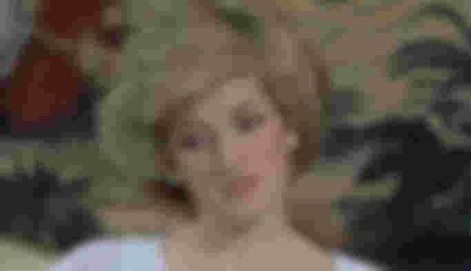 princess-diana-shock-prince-charles-wife-strategically-covered-part-of-her-wedding-gown-after-accidentally-spilling-perfume-on-it-source-claims