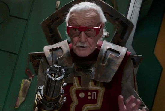 New Avengers: Infinity War Theory Suggests Stan Lee Has The Most Powerful Weapon In MCU