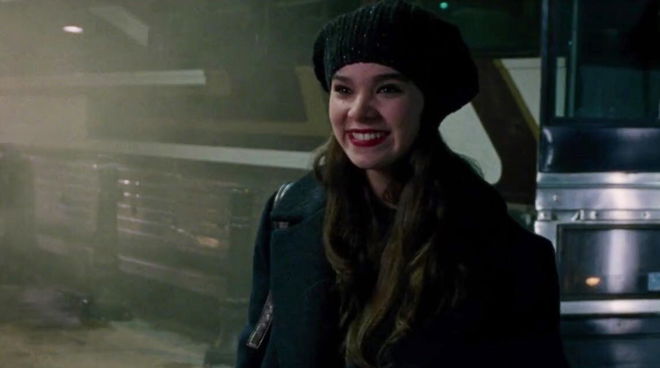 Hawkeye's Hailee Steinfeld Shares New Set Photo Ahead of Trailer Release