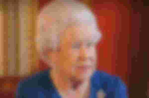 queen-elizabeth-heartbreak-monarch-privately-expressed-shes-struggling-after-prince-philips-death-doesnt-want-royals-to-enter-husbands-room-in-sandringham
