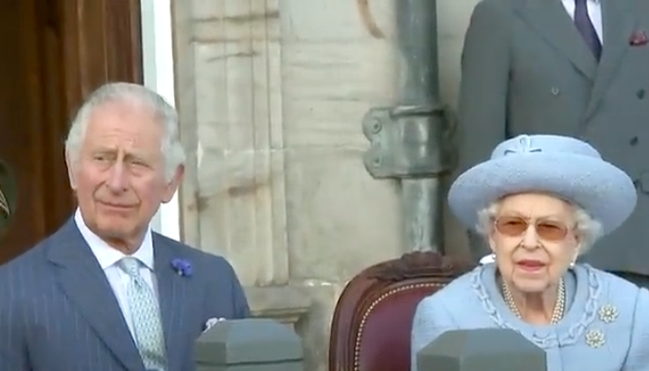 queen-elizabeth-prince-charles-shock-monarch-and-prince-of-wales-reportedly-annoyed-meghan-markle-refused-to-mend-relationship-with-dad-thomas-tom-bowers-new-book-claims