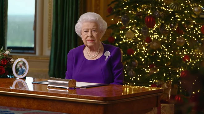 Queen Elizabeth Shock: Prince Charles’ Mom Dying But Still Holding Grudges? Monarch Dislikes Camilla Parker Bowles