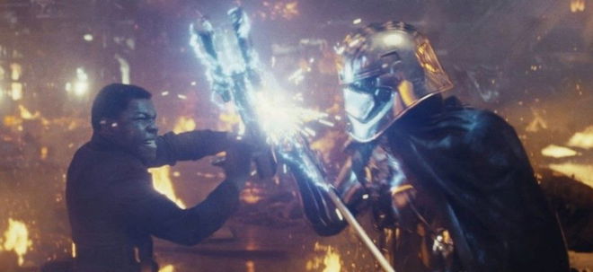 Star Wars Author Reveals Angry SW Fans have been Review-Bombing Her Other Work