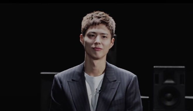 park-bo-gum-makes-first-public-appearance-with-suzy-bae-after-military-discharge