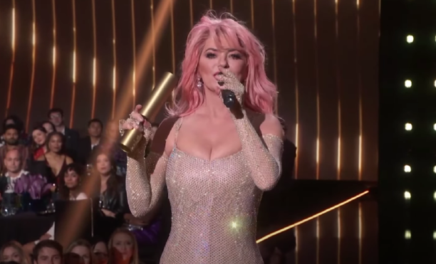 shania-twain-net-worth-see-the-life-and-career-of-the-music-icon-awardee