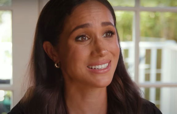 meghan-markle-wants-to-keep-her-royal-title-prince-harrys-wife-allegedly-saw-its-importance-after-she-befriended-princesses-beatrice-eugenie