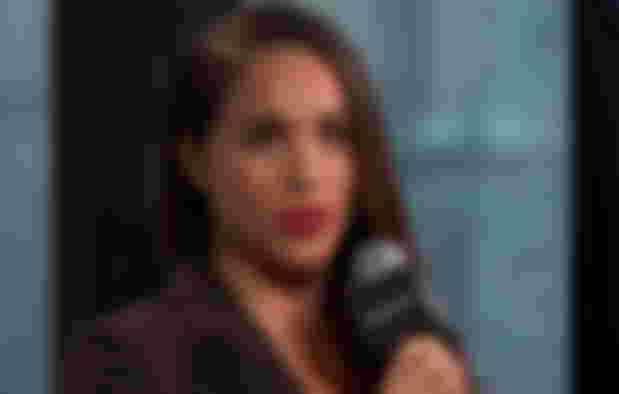 meghan-markle-shock-prince-harrys-wife-plans-to-release-a-memoir-before-her-husband-duchess-knows-her-book-will-be-different