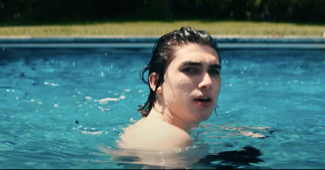 What bug bit Archie in Leave the World Behind: Charlie Evans as Archie Sandford