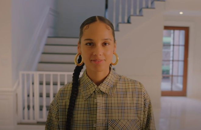 alicia-keys-net-worth-heres-how-the-fallin-hitmaker-started-her-successful-career