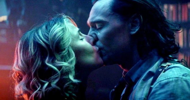Loki Director Reacts to Incest Backlash Loki and Sylvie's Kiss Received