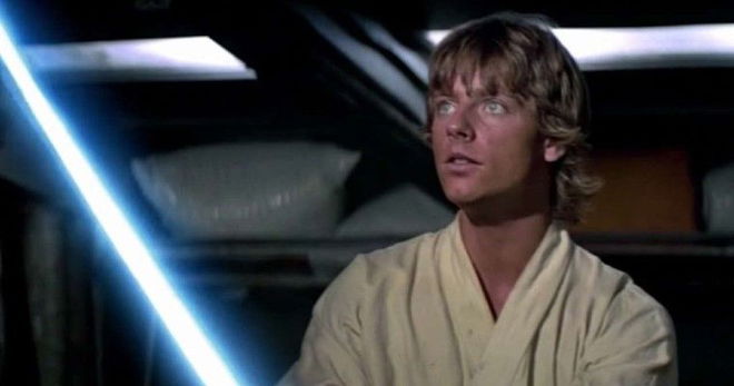 Star Wars' Mark Hamill Weighs in on 'Han Shot First' Argument