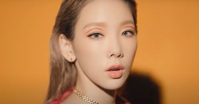 snsd-taeyeon-reacts-to-the-king-of-tears-lee-bang-wons-animal-abuse-controversy