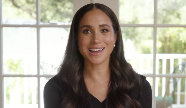 meghan-markle-obsessed-to-match-kate-middleton-prince-harry-wife-reportedly-very-jealous-copies-of-william-ladylove