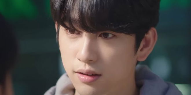 yumis-cells-2-episode-7-recap-kim-go-eun-feels-anxious-seeing-got7-jinyoung-with-a-young-intern
