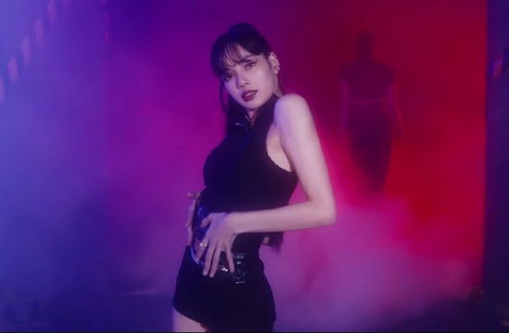 blackpink-lisa-revelation-money-hitmaker-recalls-hardships-during-training-day