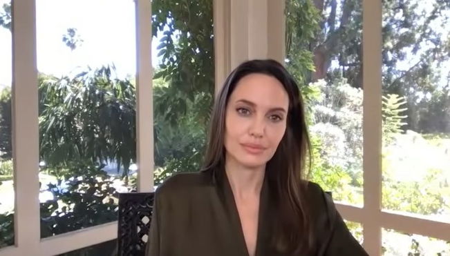 angelina-jolie-allegedly-tipped-photographers-about-her-relationship-with-brad-pitt-while-he-was-still-married-to-jennifer-aniston-magazine-co-founder-jann-wenner-recounts-getting-the-first-scoop-abou