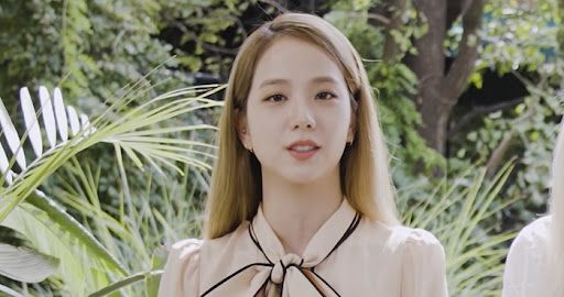 blackpink-jisoo-fashion-2022-idols-style-picks-wardrobe-essentials-uncovered