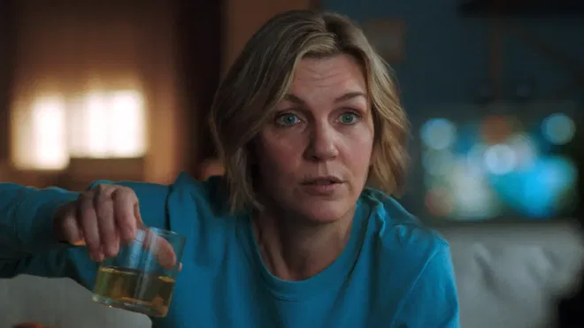 Rhea Seehorn in Pluribus