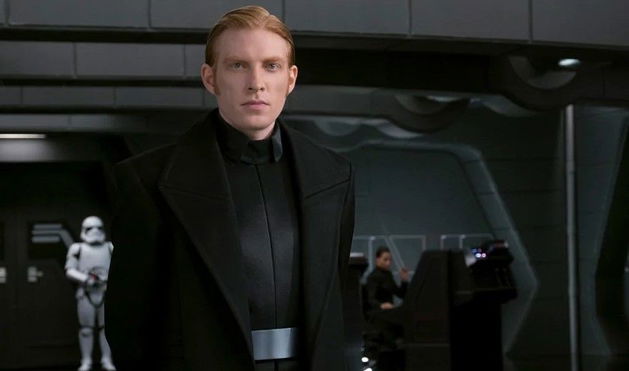 Star Wars: The Rise Of Skywalker Might Confirm General Hux Betrays The First Order